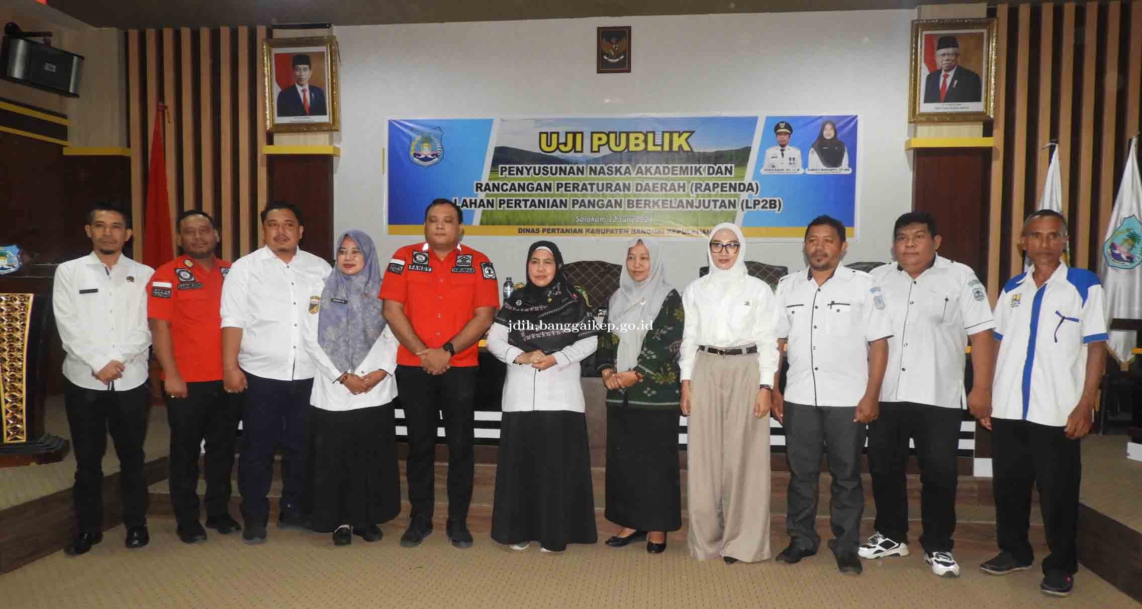 Uji Publik Penyusunan Naskah akademik dan Raperda lahan pertanian pangan berkelanjutan LP2B