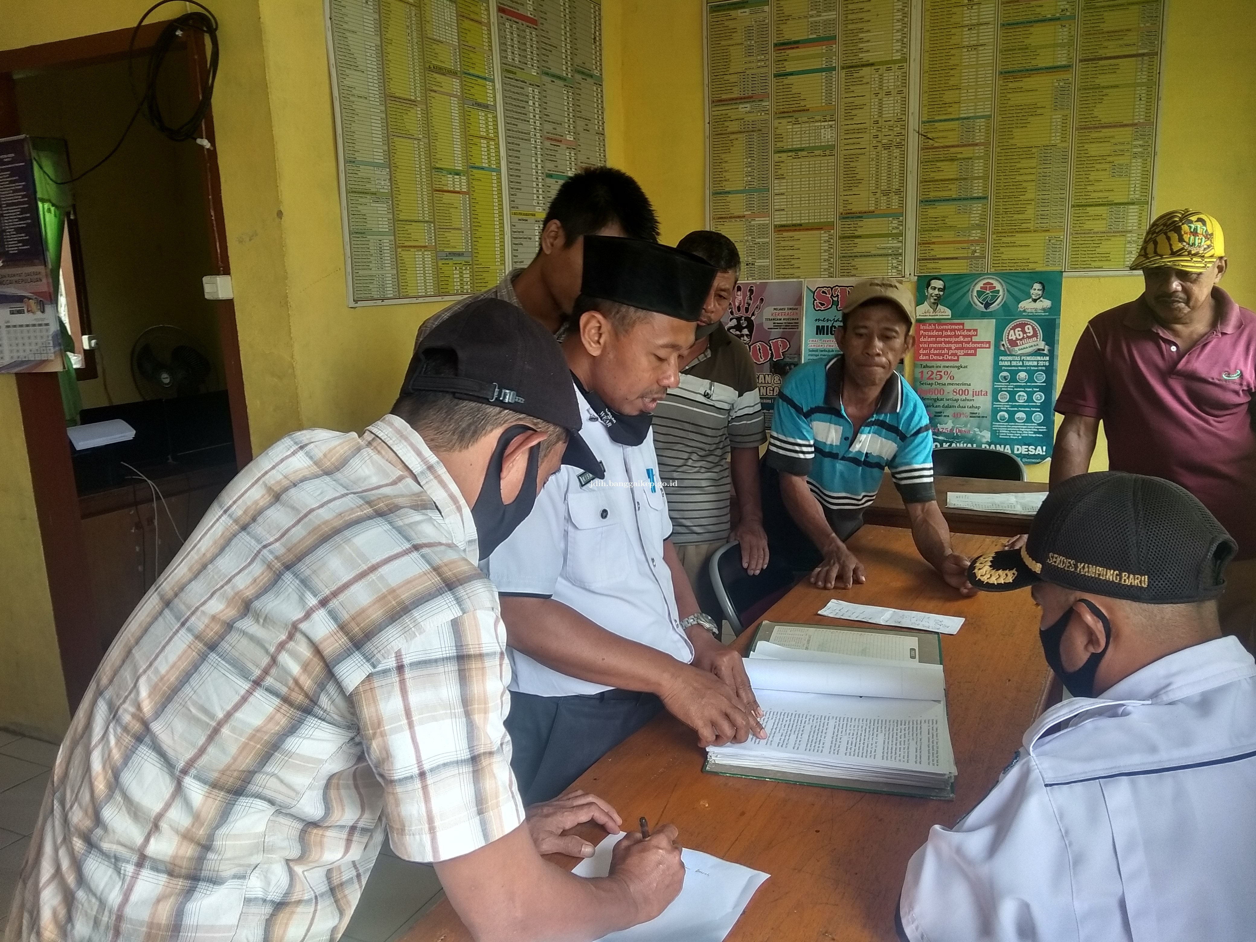 Monitoring dan Evaluasi Produk Hukum Desa Kampung Baru oleh Kabag Hukum